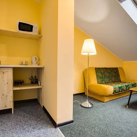 Augustine Hotel 3*
